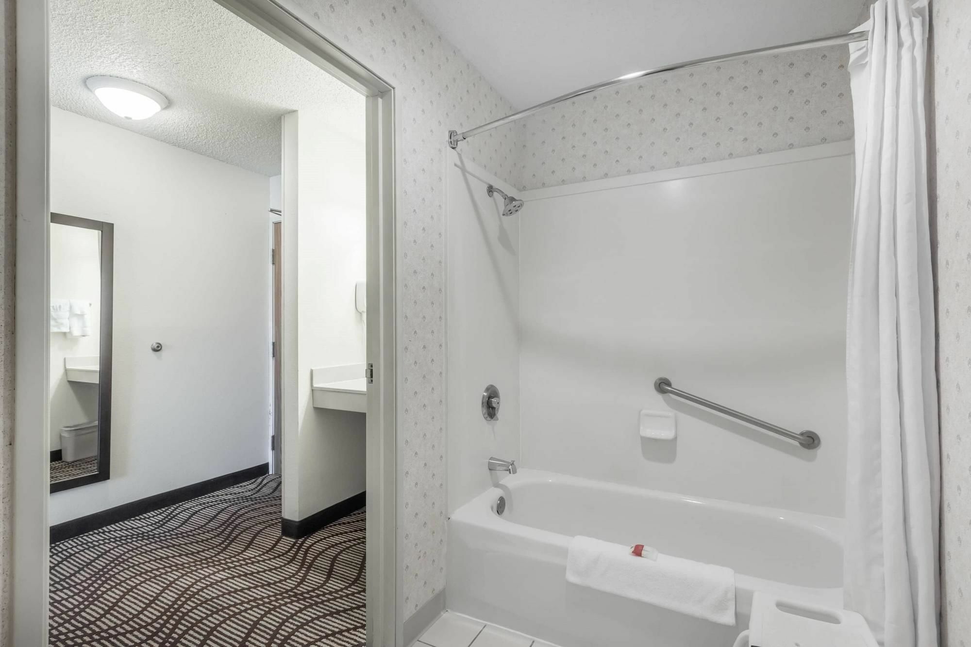 Ramada By Wyndham Coeur D'Alene Hotel Luaran gambar